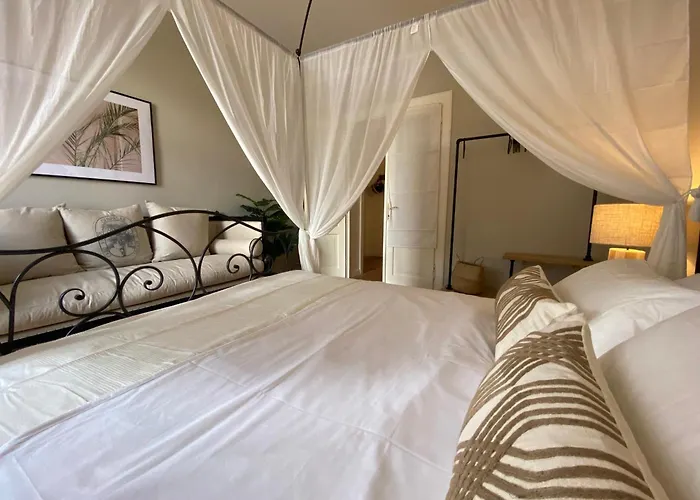 Dream Balcony At Piazza Del Perugino * Trieste